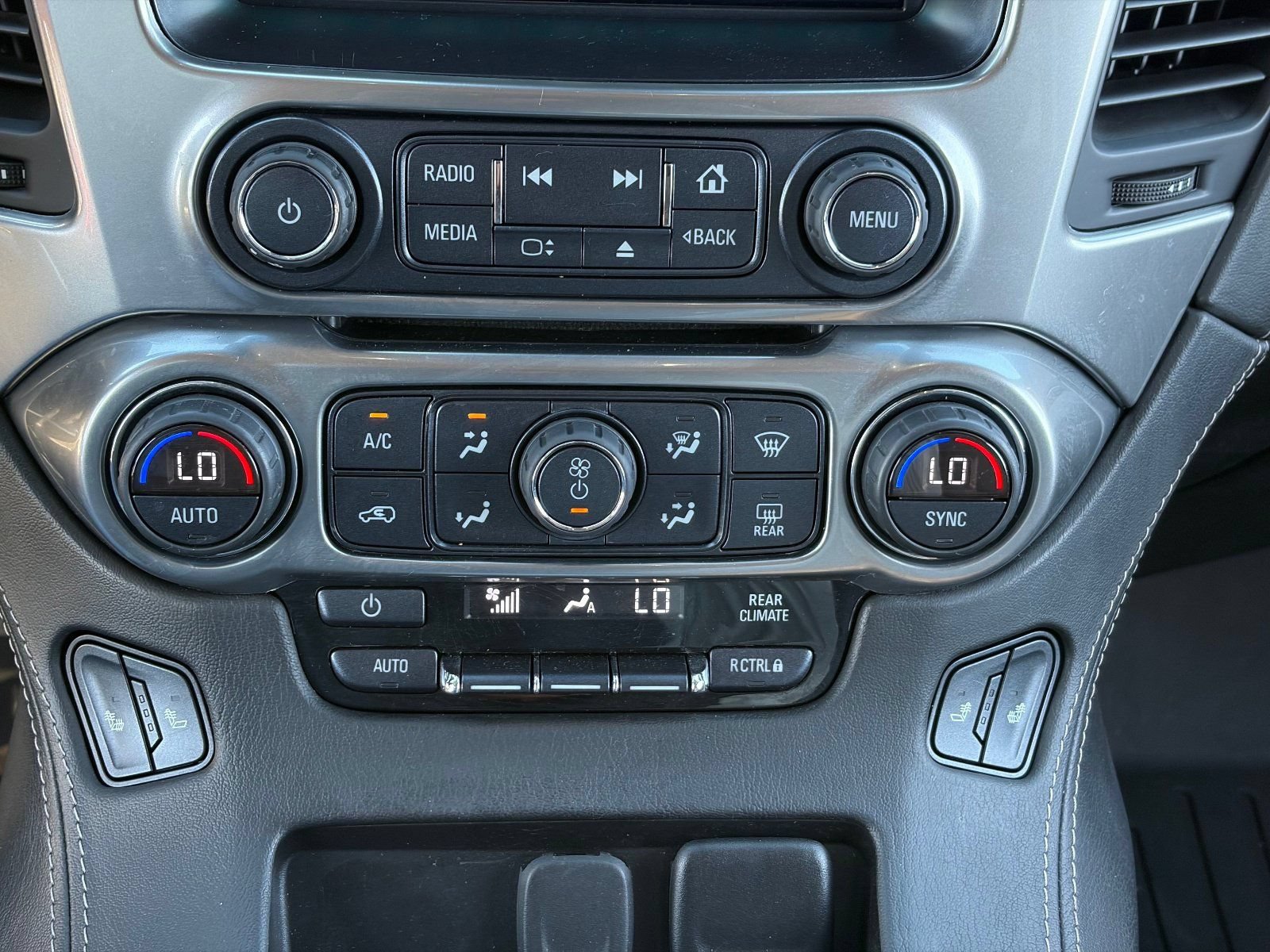 Certified 2019 Chevrolet Suburban LT AWD/4WD image 29