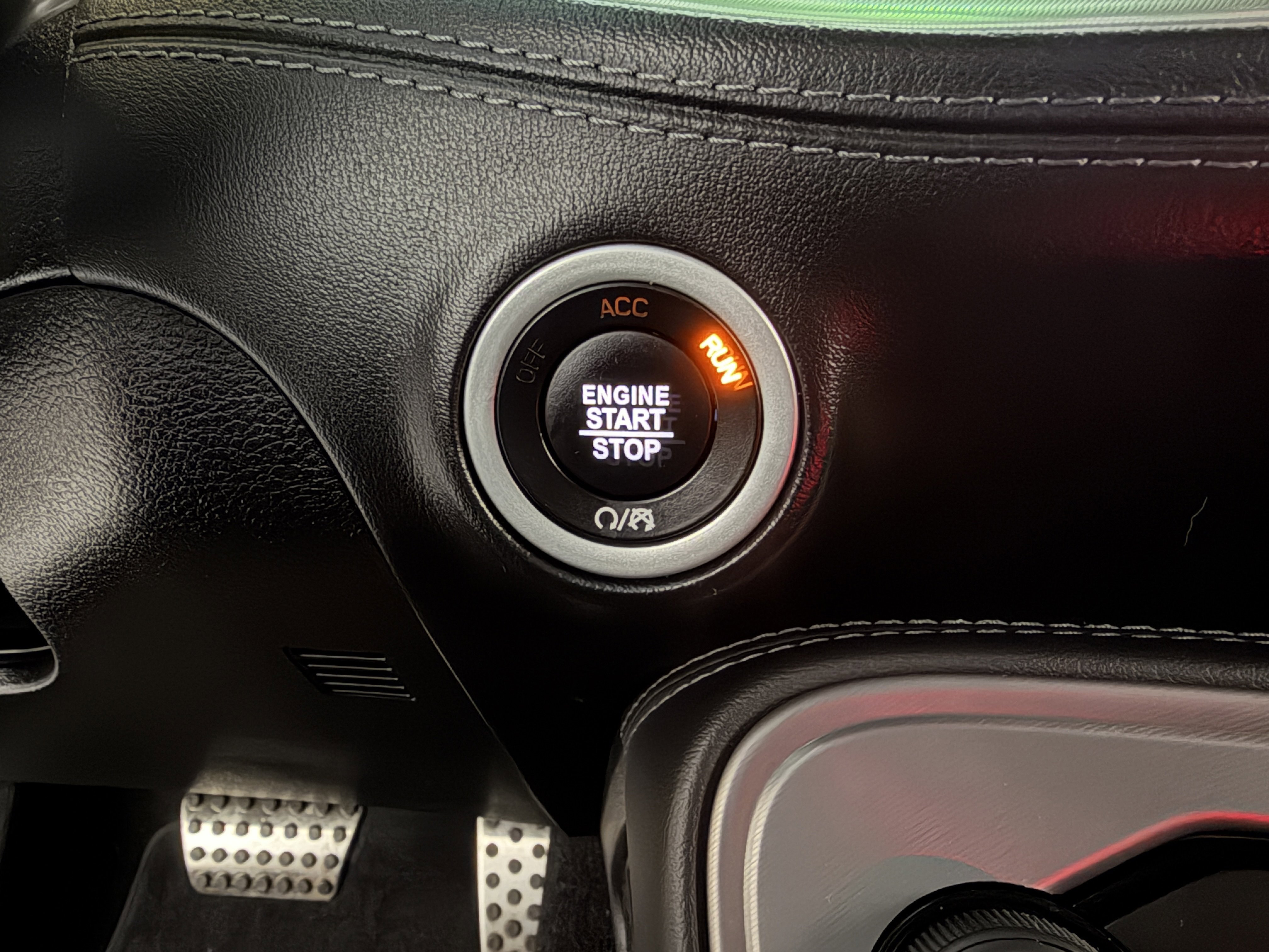 Used 2023 Dodge Challenger R/T w/ Plus Package image 36