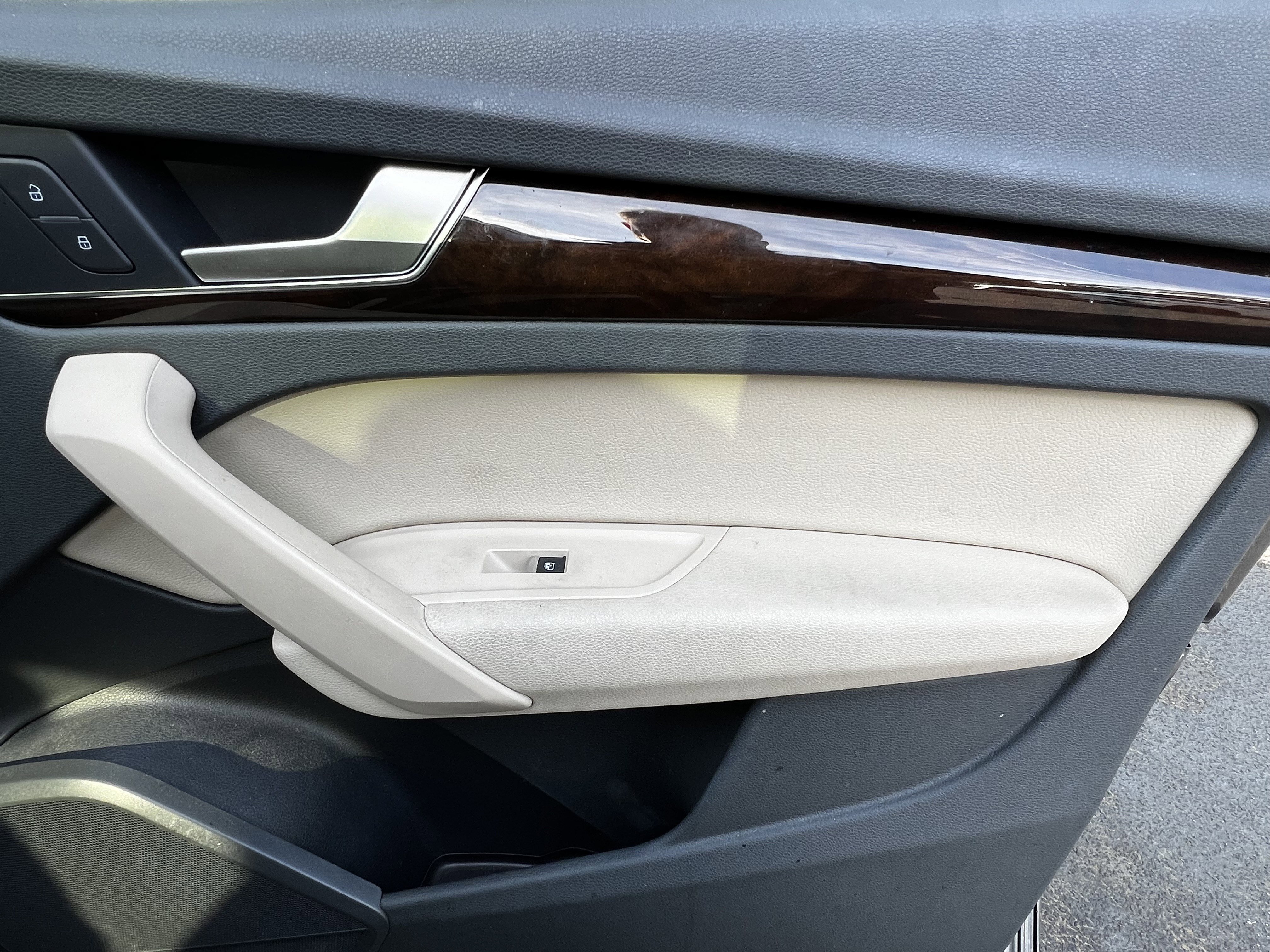 Used 2018 Audi Q5 2.0T Premium Plus w/ Premium Plus Package image 43