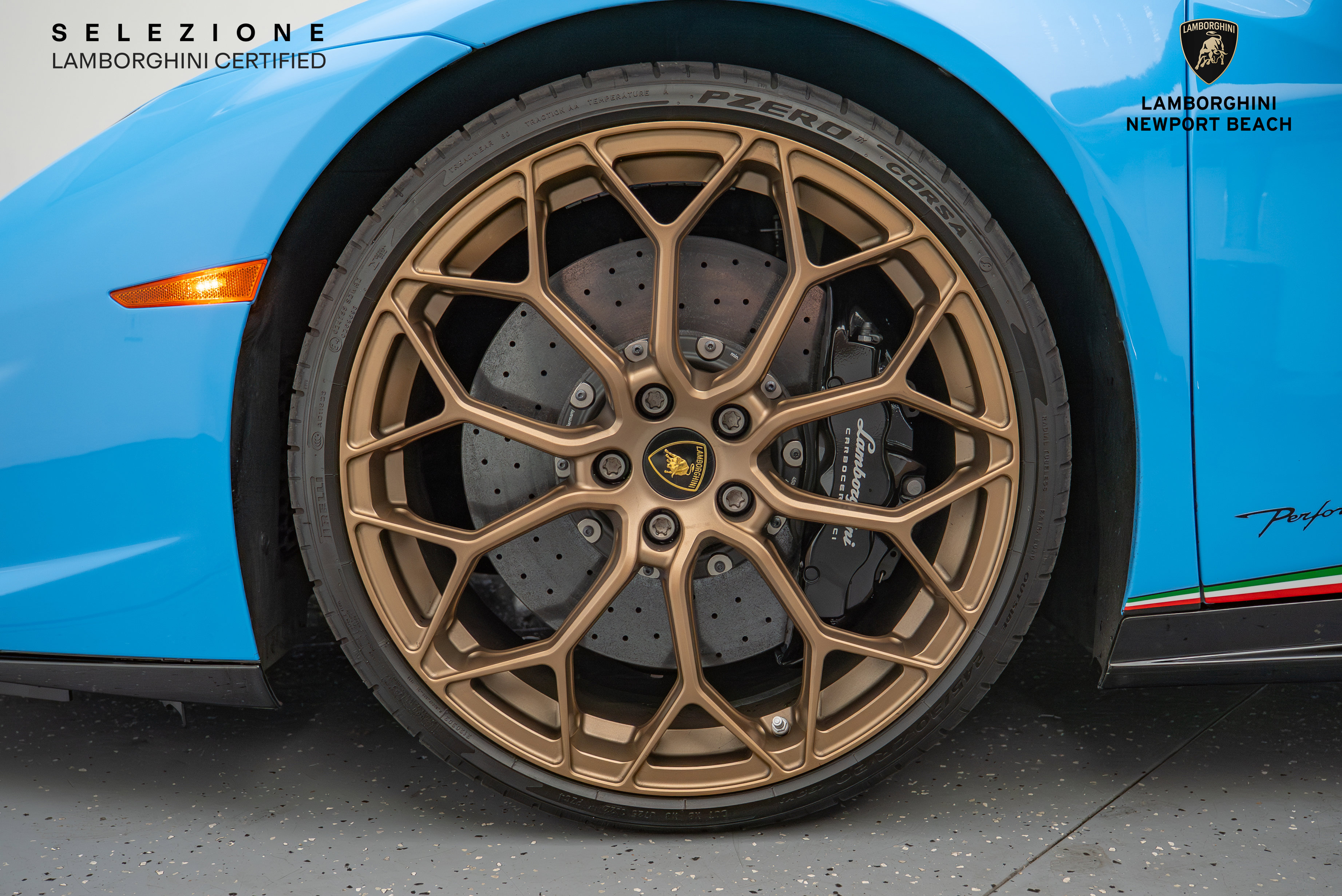 Used 2018 Lamborghini Huracan Performante image 38