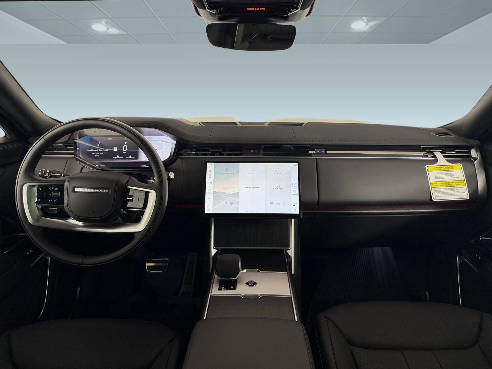 New 2026 Land Rover Range Rover Long Wheelbase SE AWD/4WD image 13