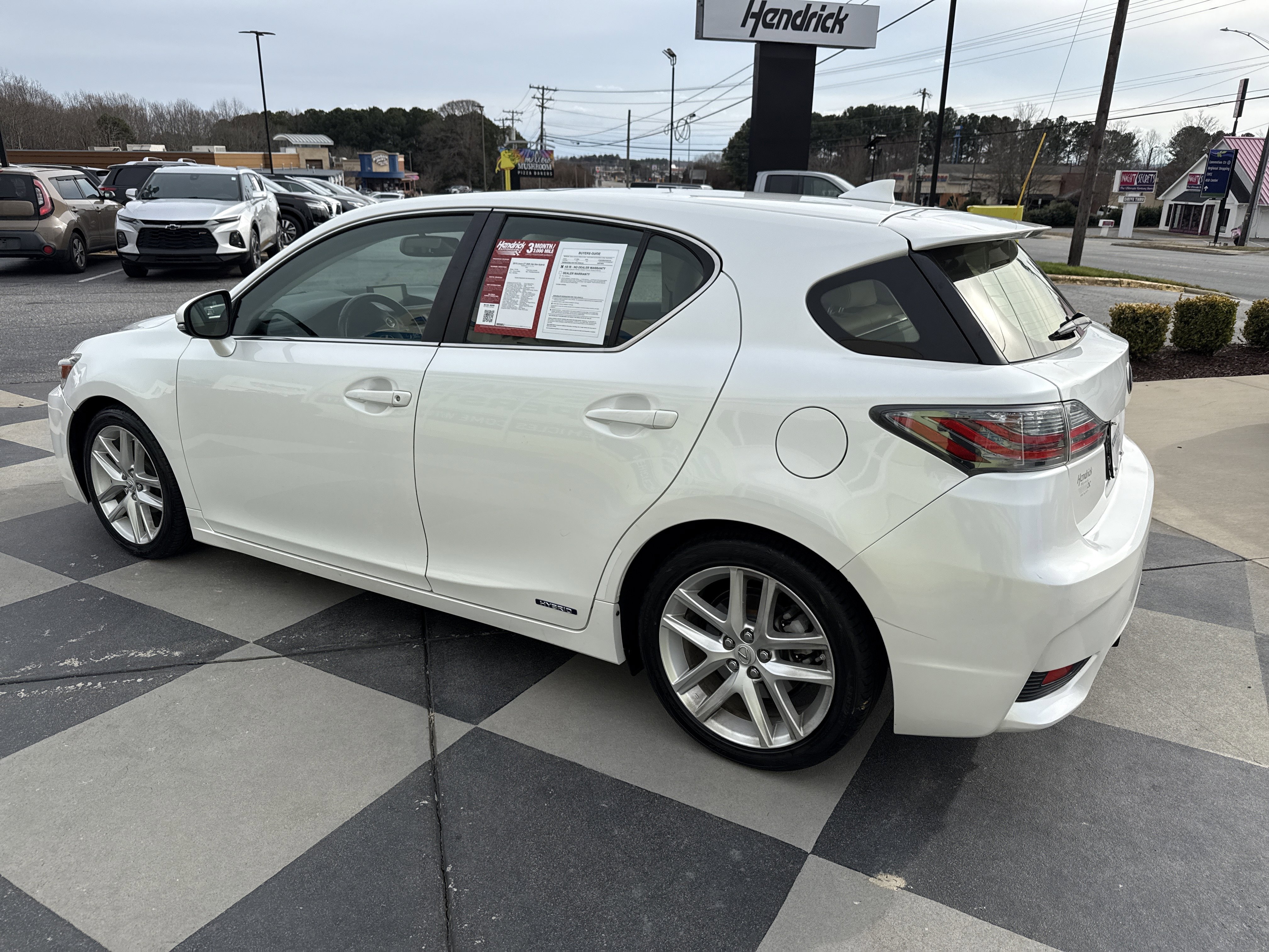Used 2015 Lexus CT 200h w/ Navigation Package image 8