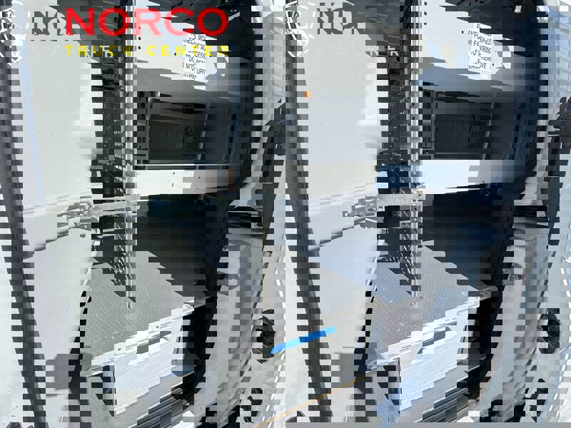 Used 2016 Ford Transit Connect XL image 9