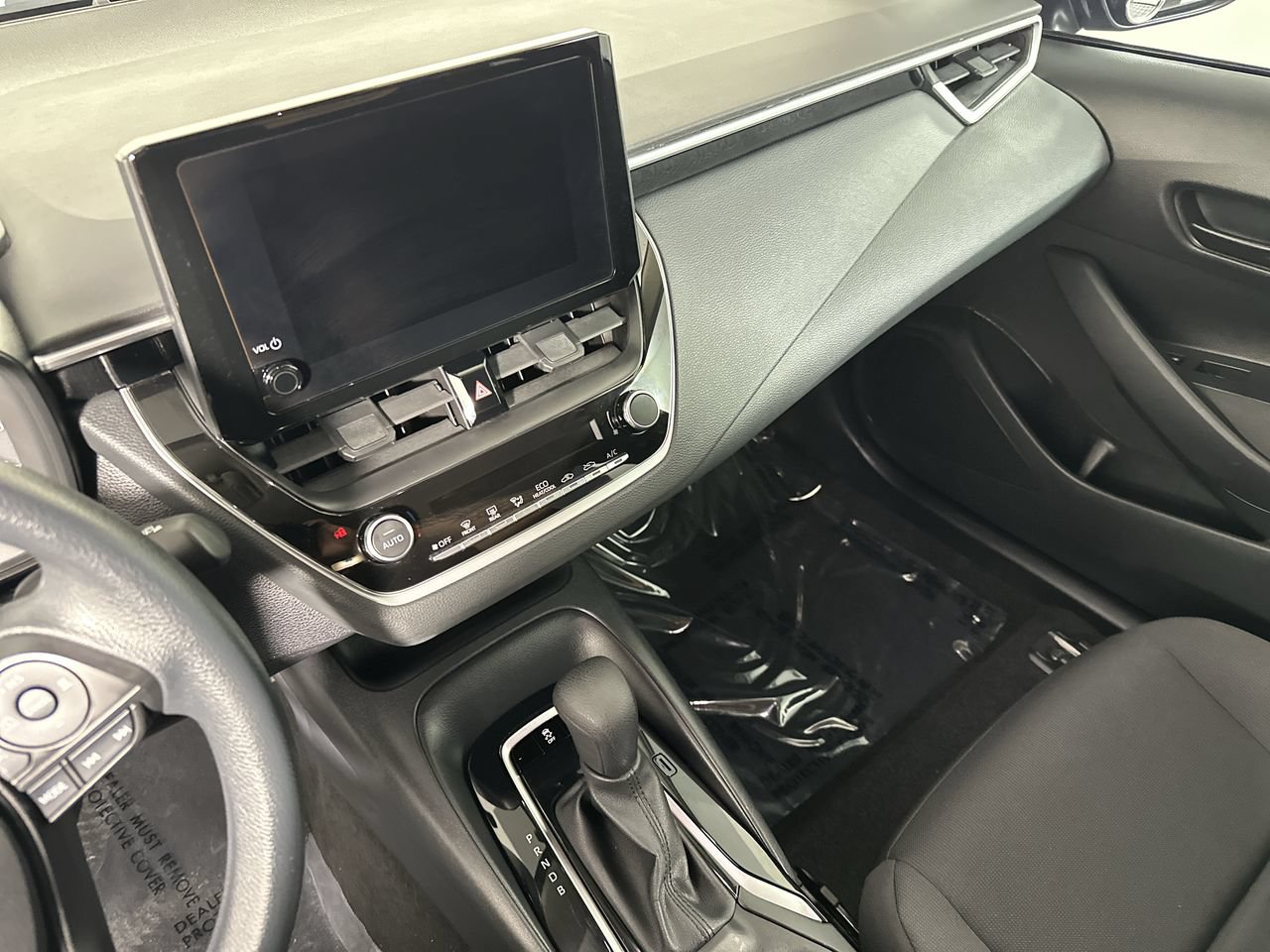 Used 2023 Toyota Corolla LE FWD image 16