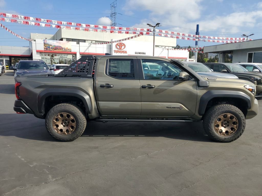 New 2025 Toyota Tacoma Trailhunter video 2