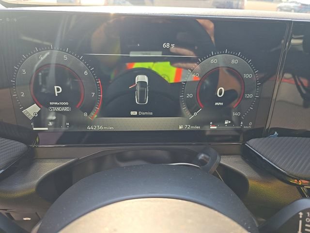 Used 2025 Nissan Kicks SR AWD/4WD image 3