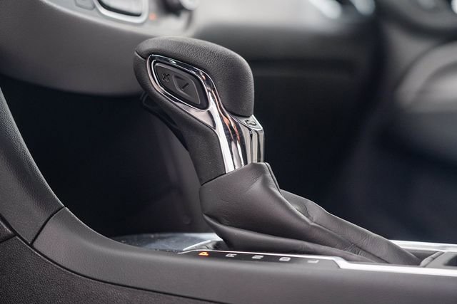 Used 2023 Chevrolet Equinox LS image 24