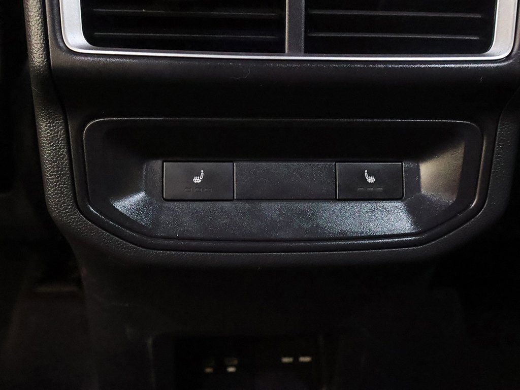 Used 2024 Volkswagen Atlas Cross Sport SEL R-Line image 37