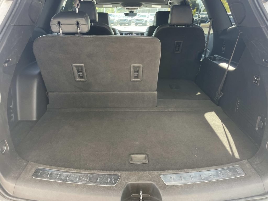 Used 2022 Buick Enclave Premium FWD image 9