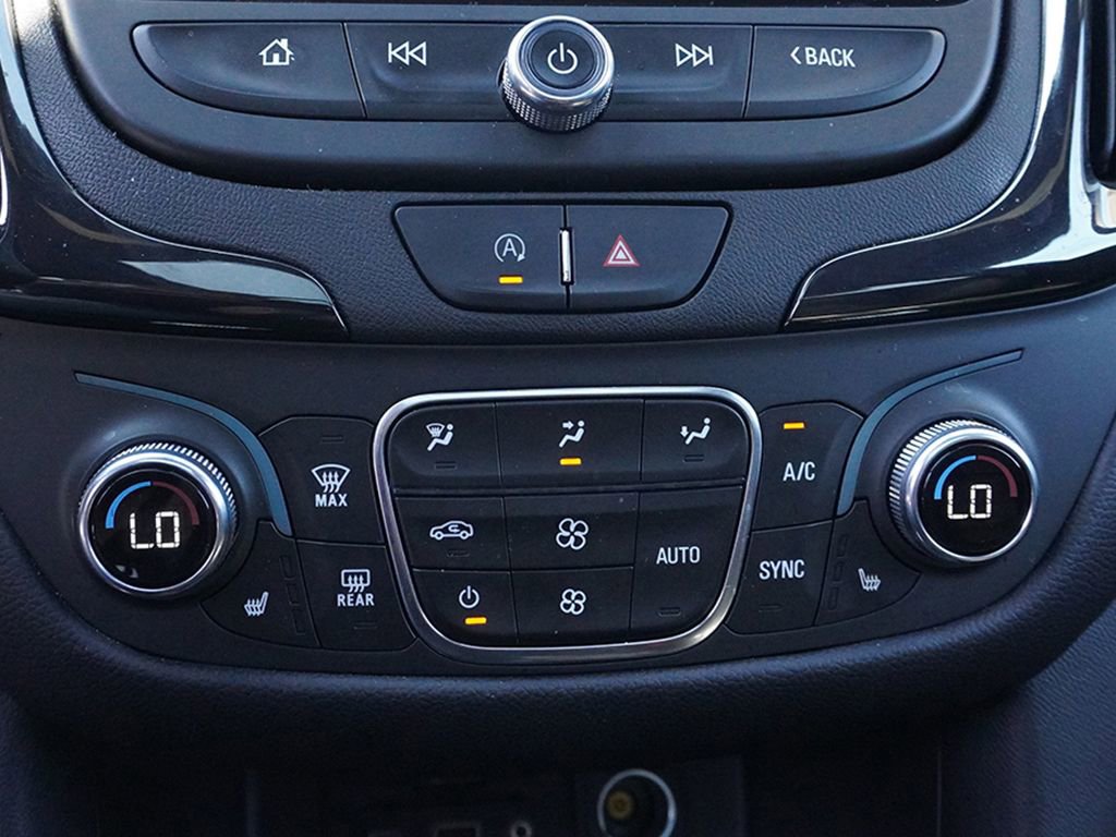 Used 2023 Chevrolet Equinox RS w/ RS Leather Package AWD/4WD image 47