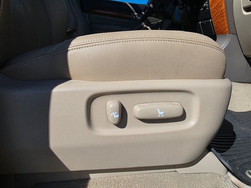 Used 2004 Lexus GX 470 AWD/4WD image 44