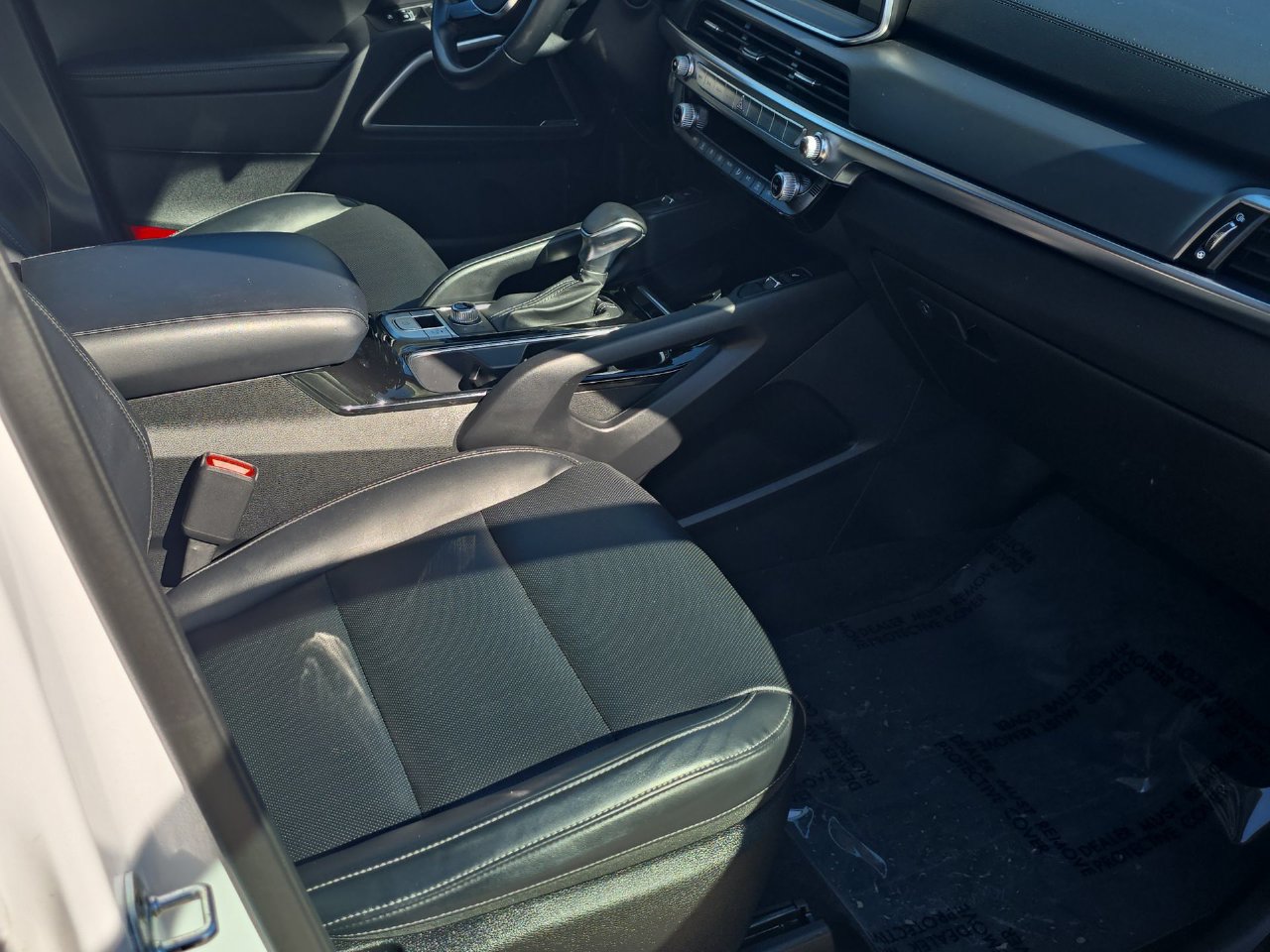 Used 2022 Kia Telluride S AWD/4WD image 28