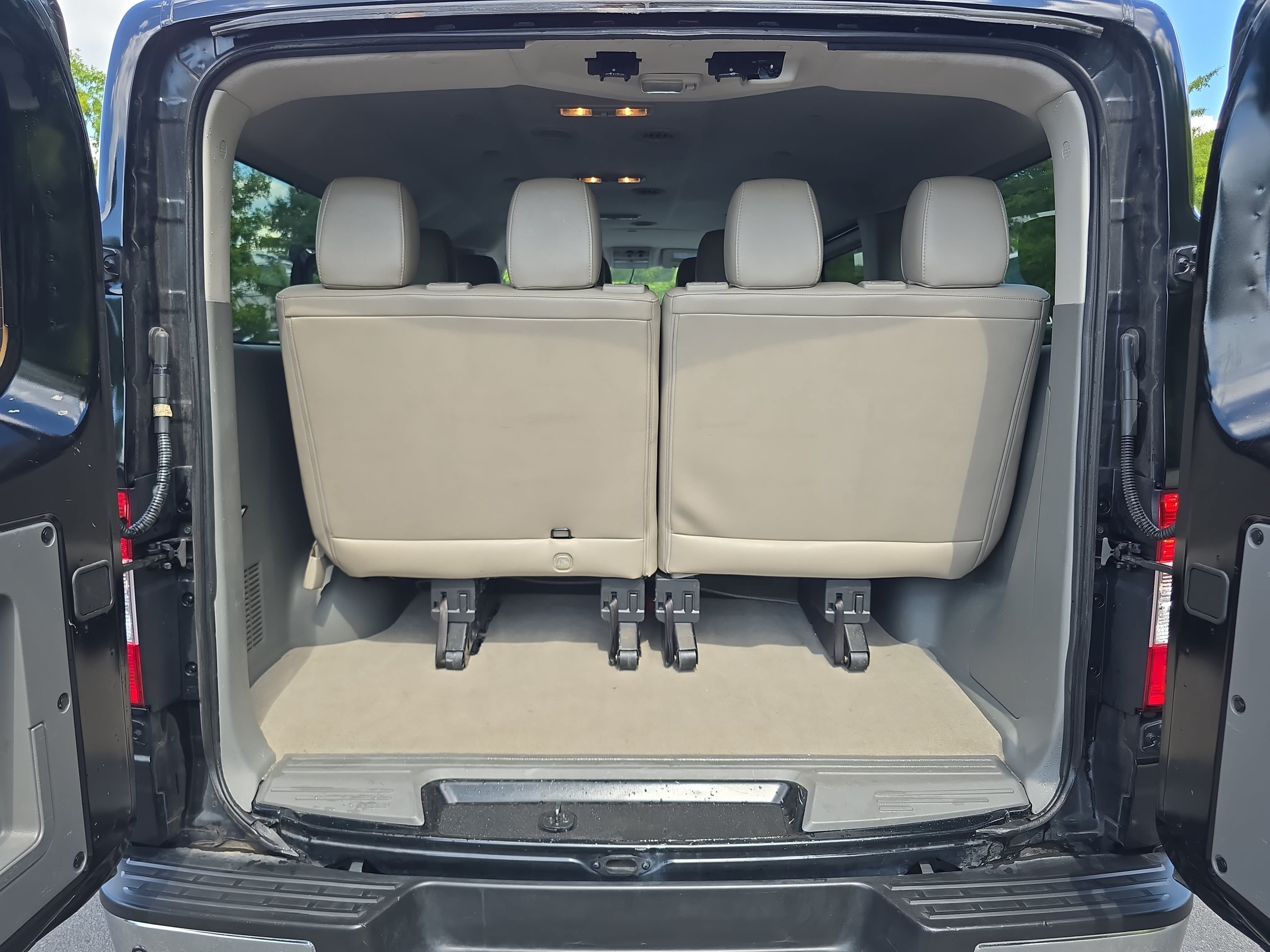 Used 2021 Nissan NV 3500 SL RWD image 13