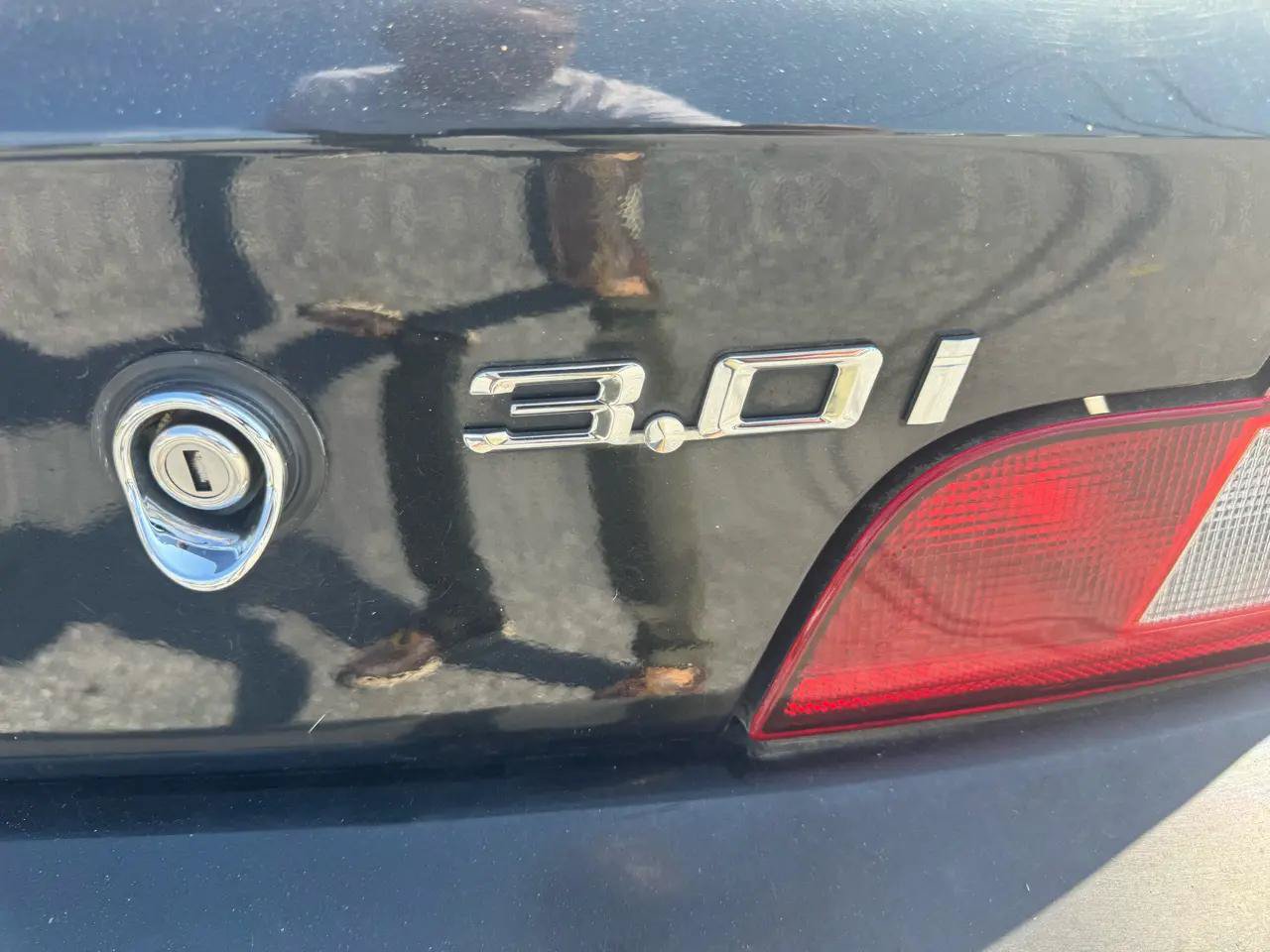 Used 2001 BMW Z3 3.0i RWD image 9