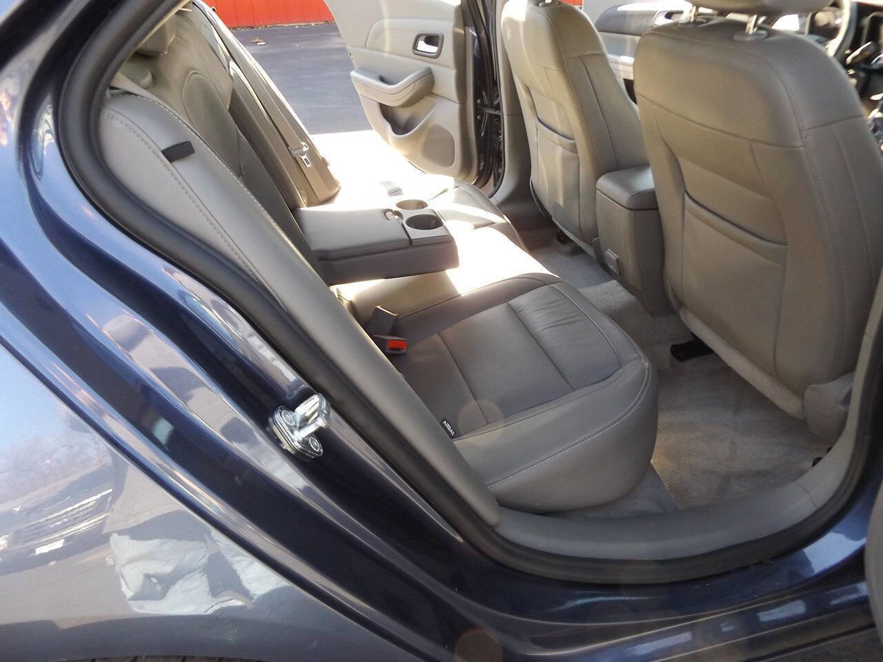 Used 2015 Chevrolet Malibu LT w/ Leather Package image 24