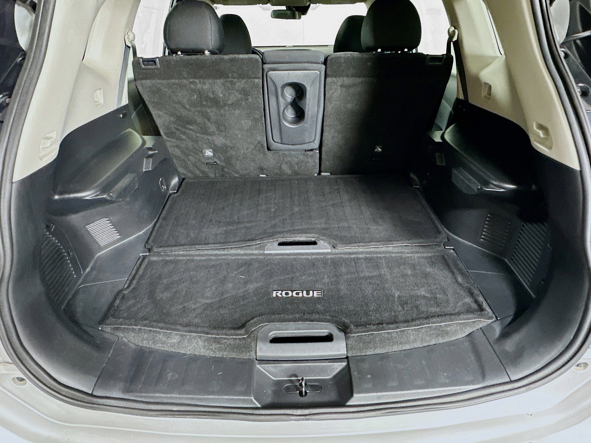 Used 2019 Nissan Rogue S FWD image 27