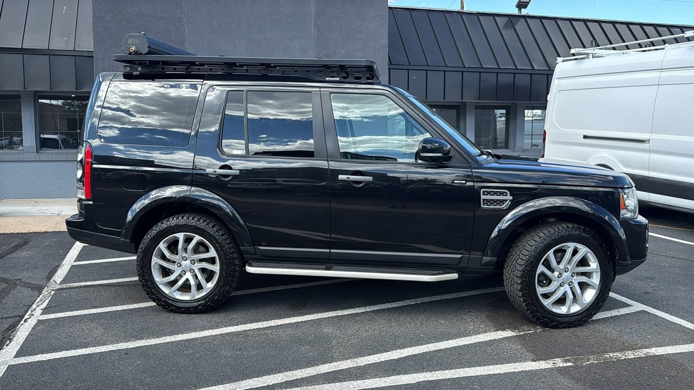 Used 2016 Land Rover LR4 HSE AWD/4WD image 2