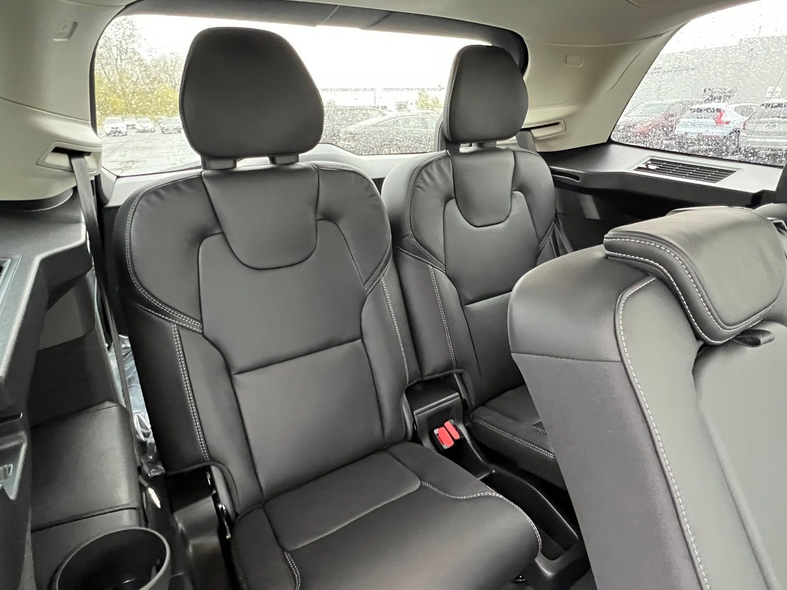 New 2026 Volvo XC90 B6 Ultra image 14