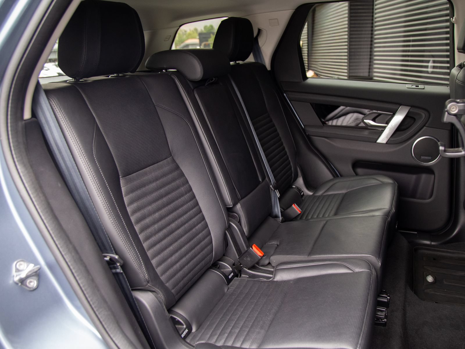 Used 2022 Land Rover Discovery Sport SE AWD/4WD image 26