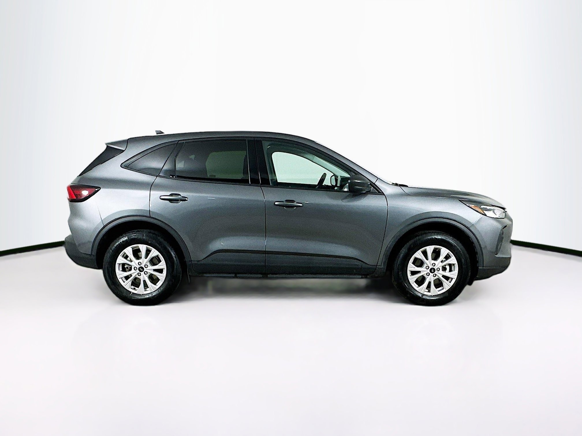 Used 2025 Ford Escape Active AWD/4WD image 10