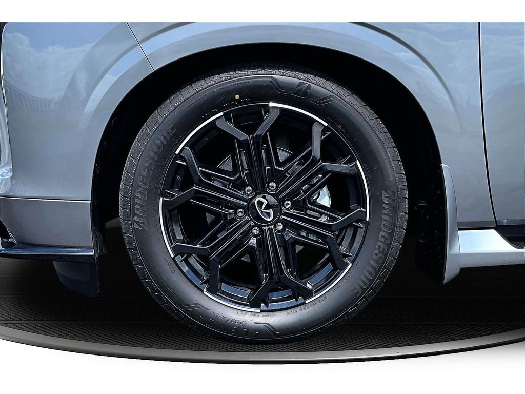 Used 2026 INFINITI QX80 4WD w/ Sport Exterior Package image 10