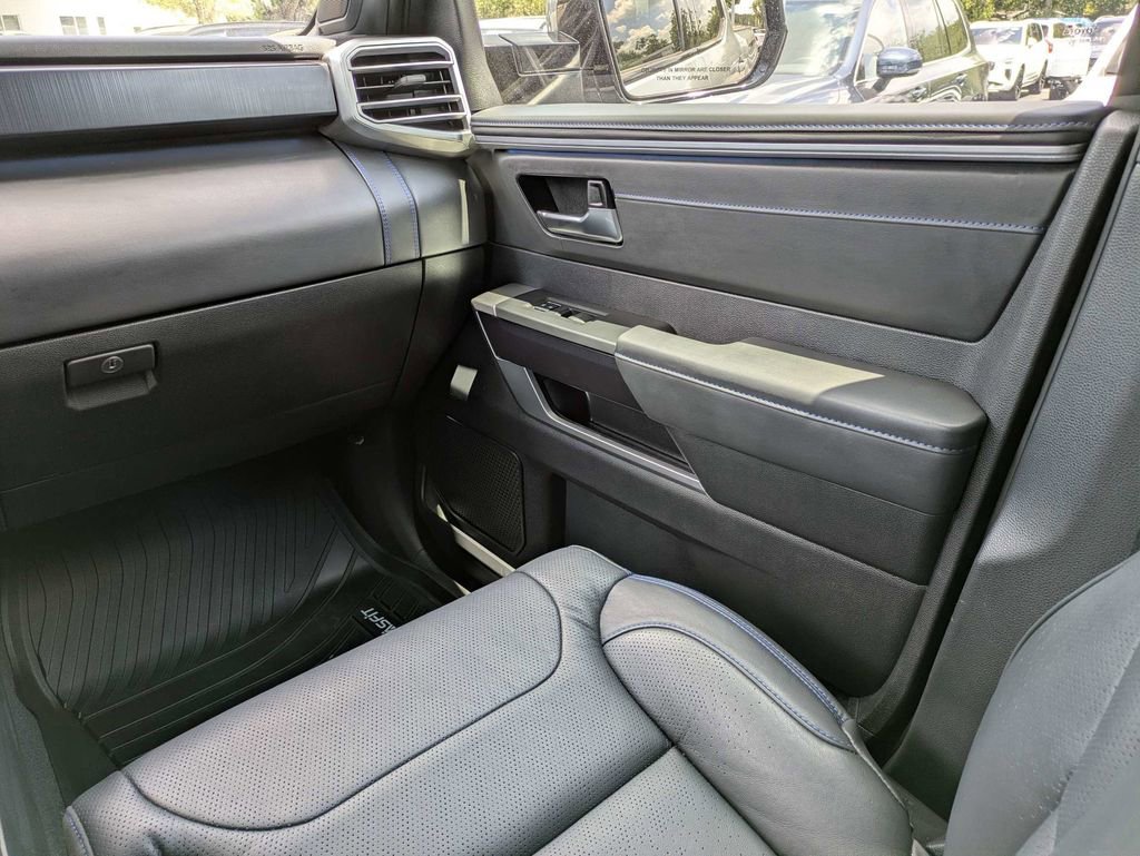 Used 2023 Toyota Tundra Platinum AWD/4WD image 19