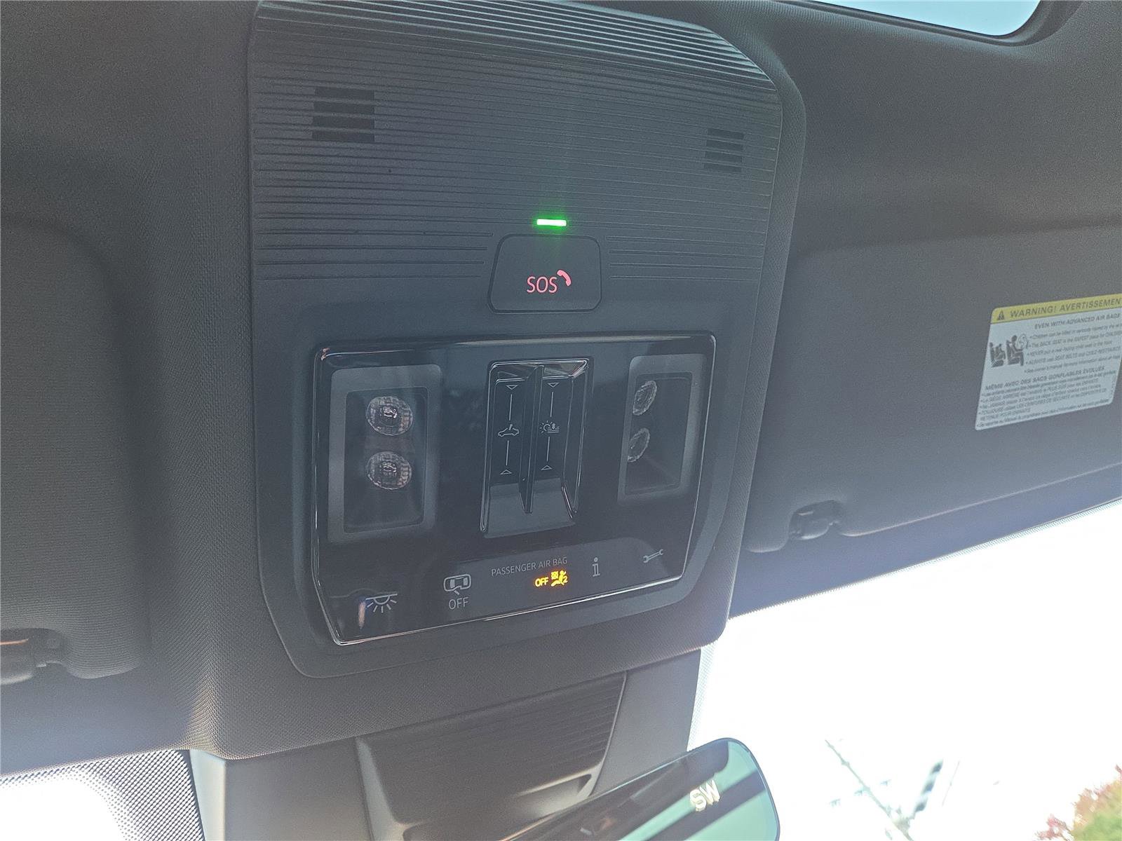 New 2025 Volkswagen Tiguan SE R-Line image 19