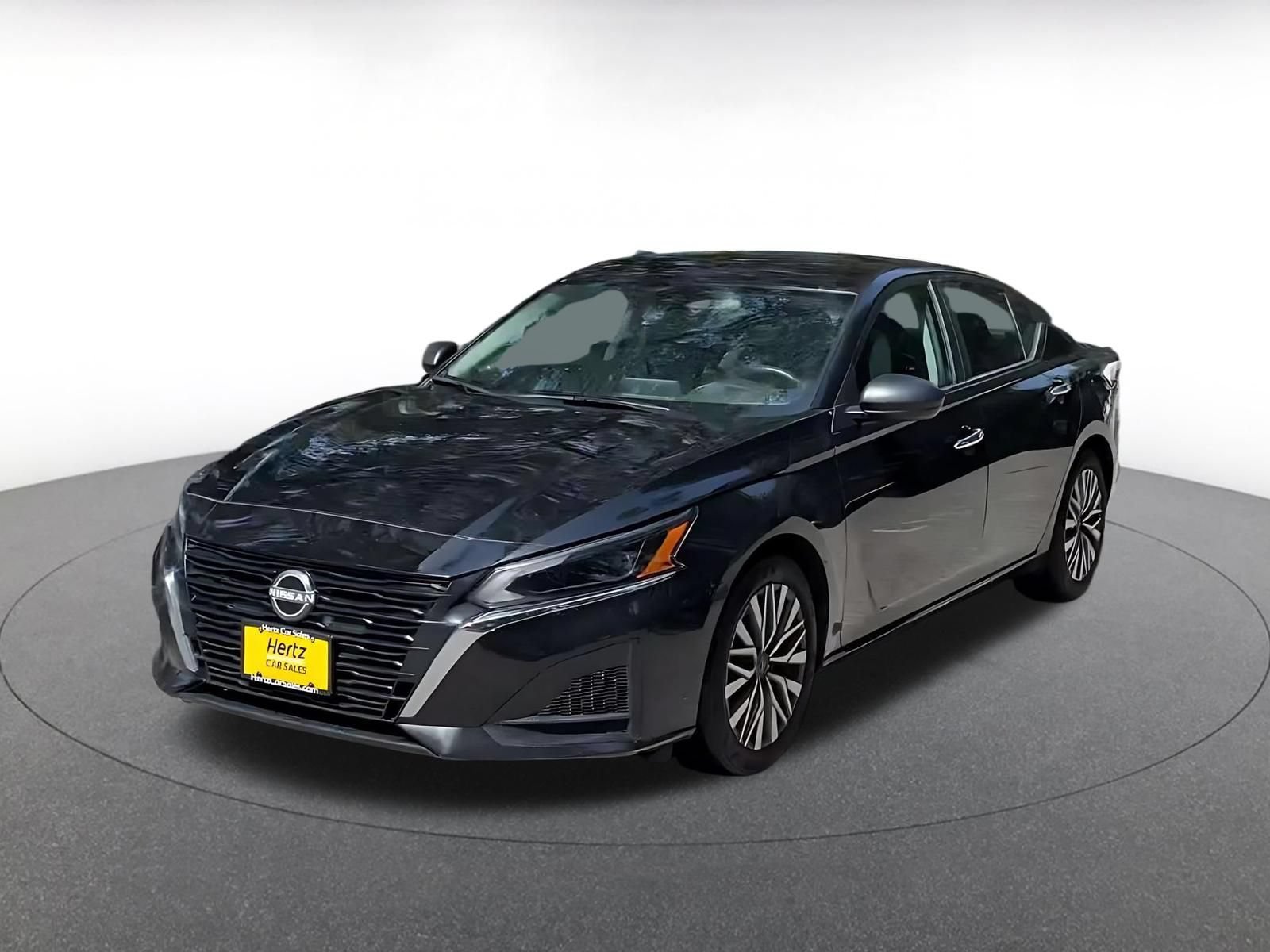 Used 2025 Nissan Altima 2.5 SV FWD image 6