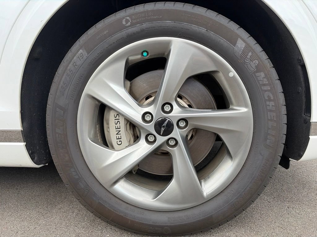 Certified 2026 Genesis GV70 2.5T AWD/4WD image 23