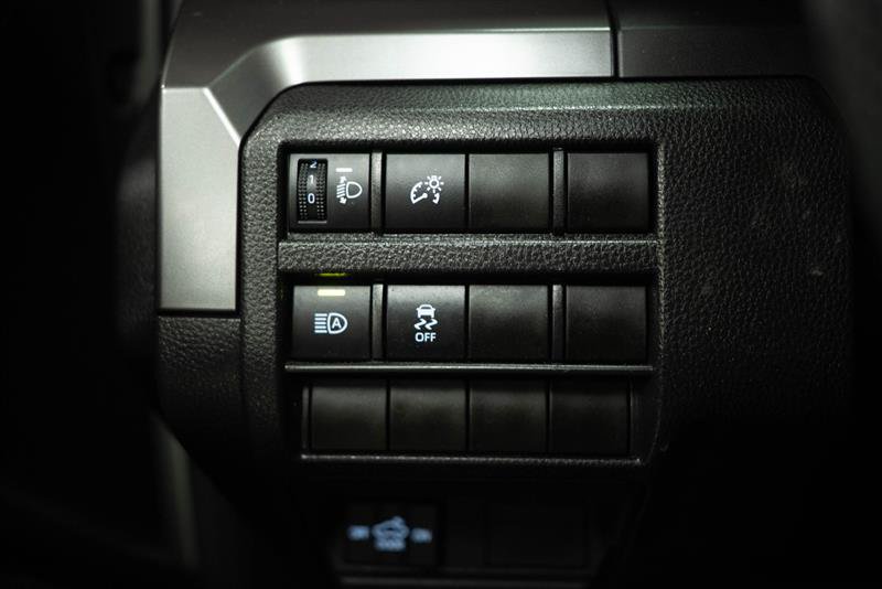 Used 2025 Toyota Tacoma SR5 AWD/4WD image 27