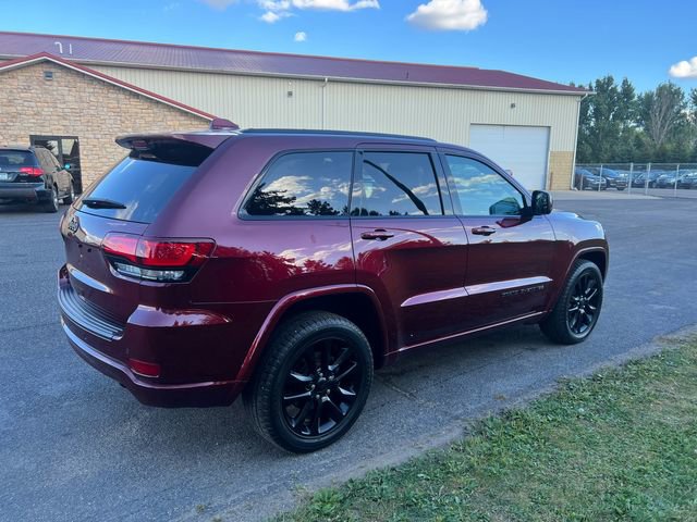Used 2021 Jeep Grand Cherokee Laredo X image 4