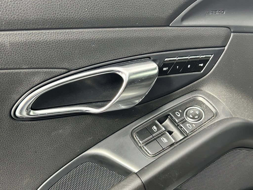 Used 2015 Porsche Cayman RWD image 28
