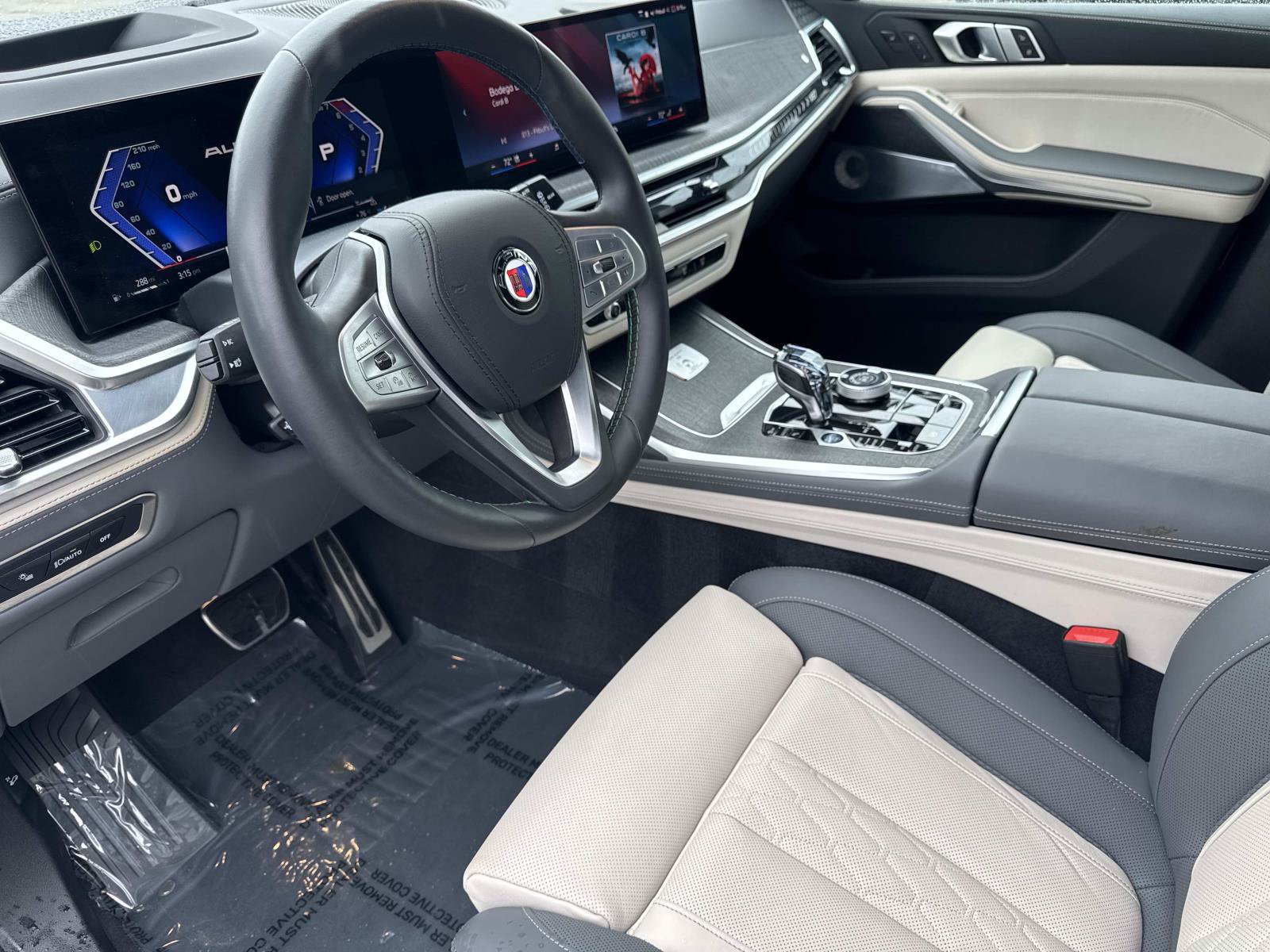 Certified 2025 BMW ALPINA XB7 AWD/4WD image 23