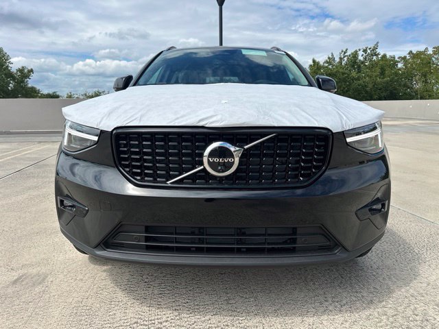 New 2026 Volvo XC40 B5 Ultra w/ Protection Package Premier AWD/4WD image 2