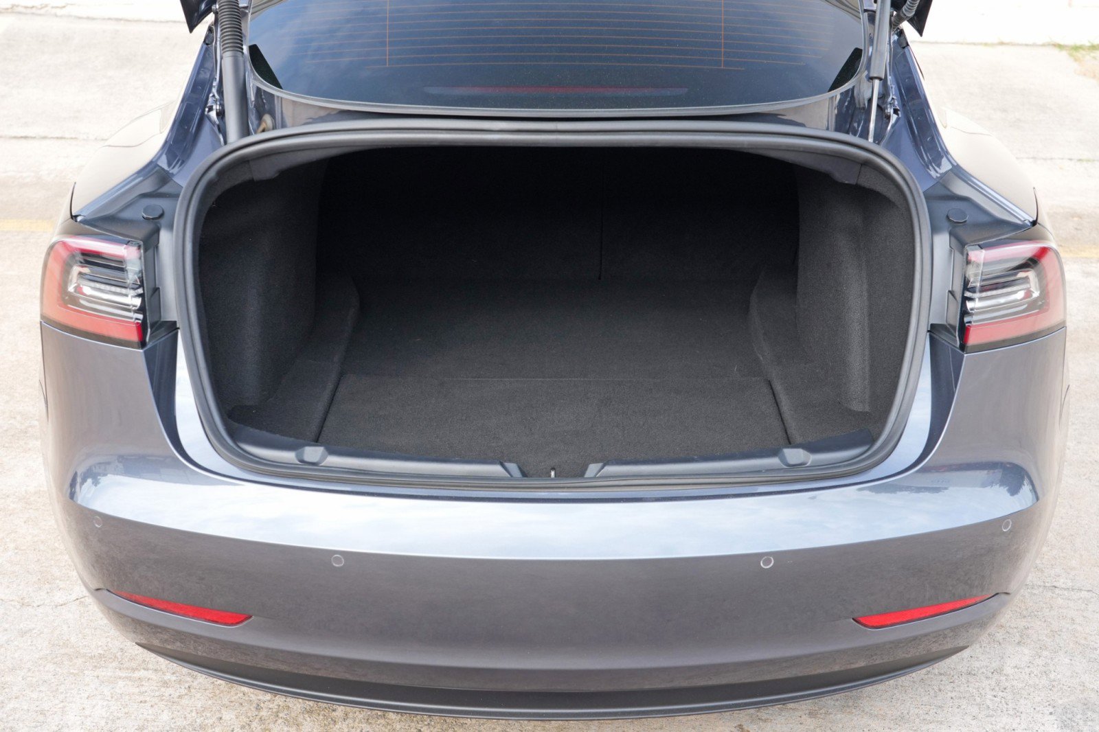 Used 2022 Tesla Model 3 Performance AWD/4WD image 10