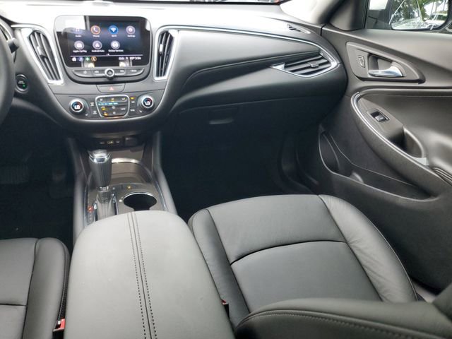 Used 2019 Chevrolet Malibu LT w/ Leather Package FWD image 15
