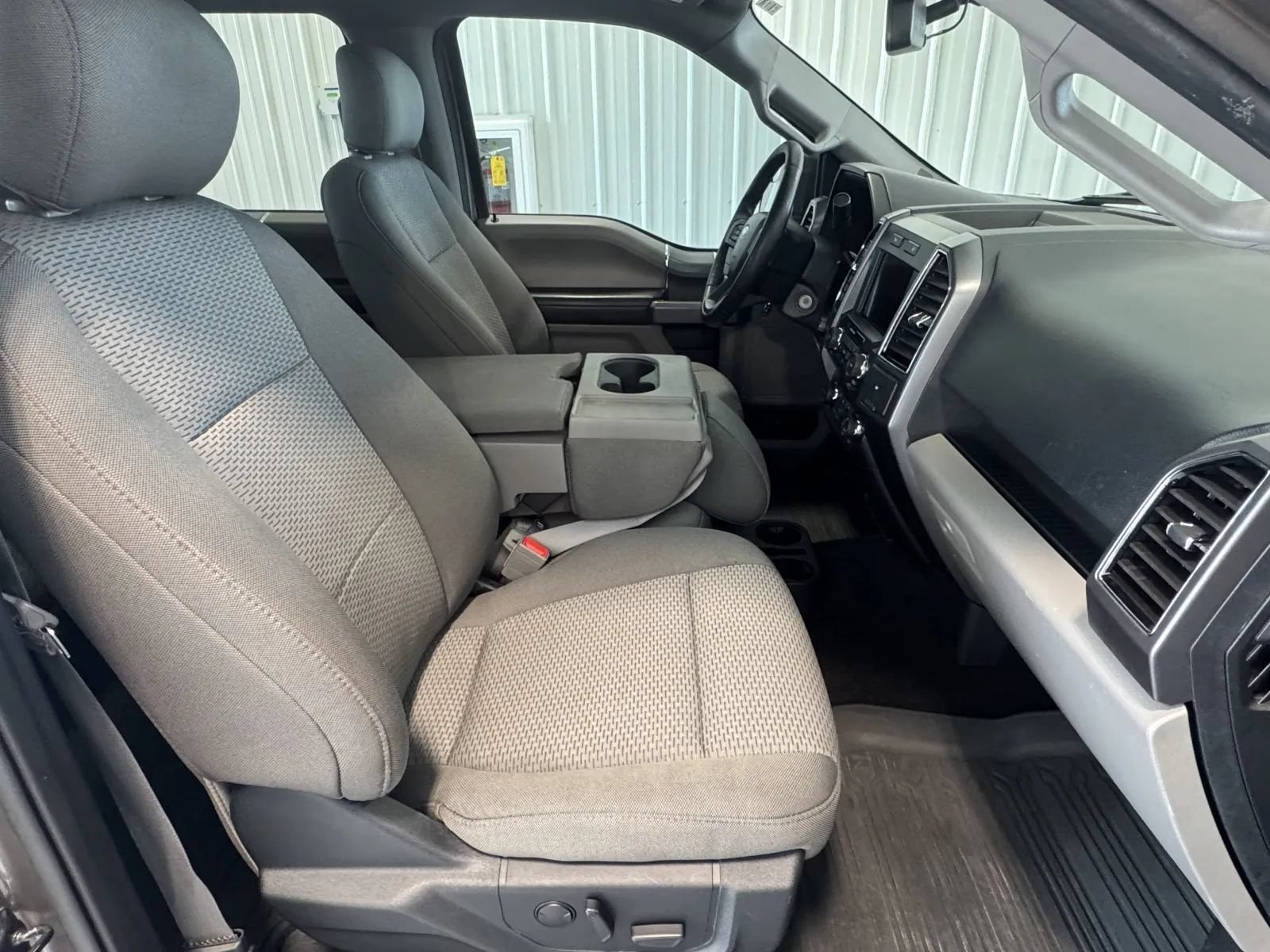 Used 2019 Ford F150 XLT w/ Equipment Group 302A Luxury AWD/4WD image 25