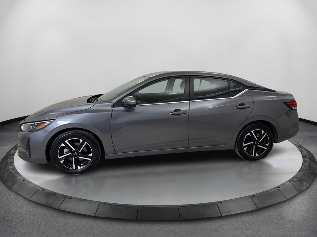 Used 2025 Nissan Sentra SV FWD image 9