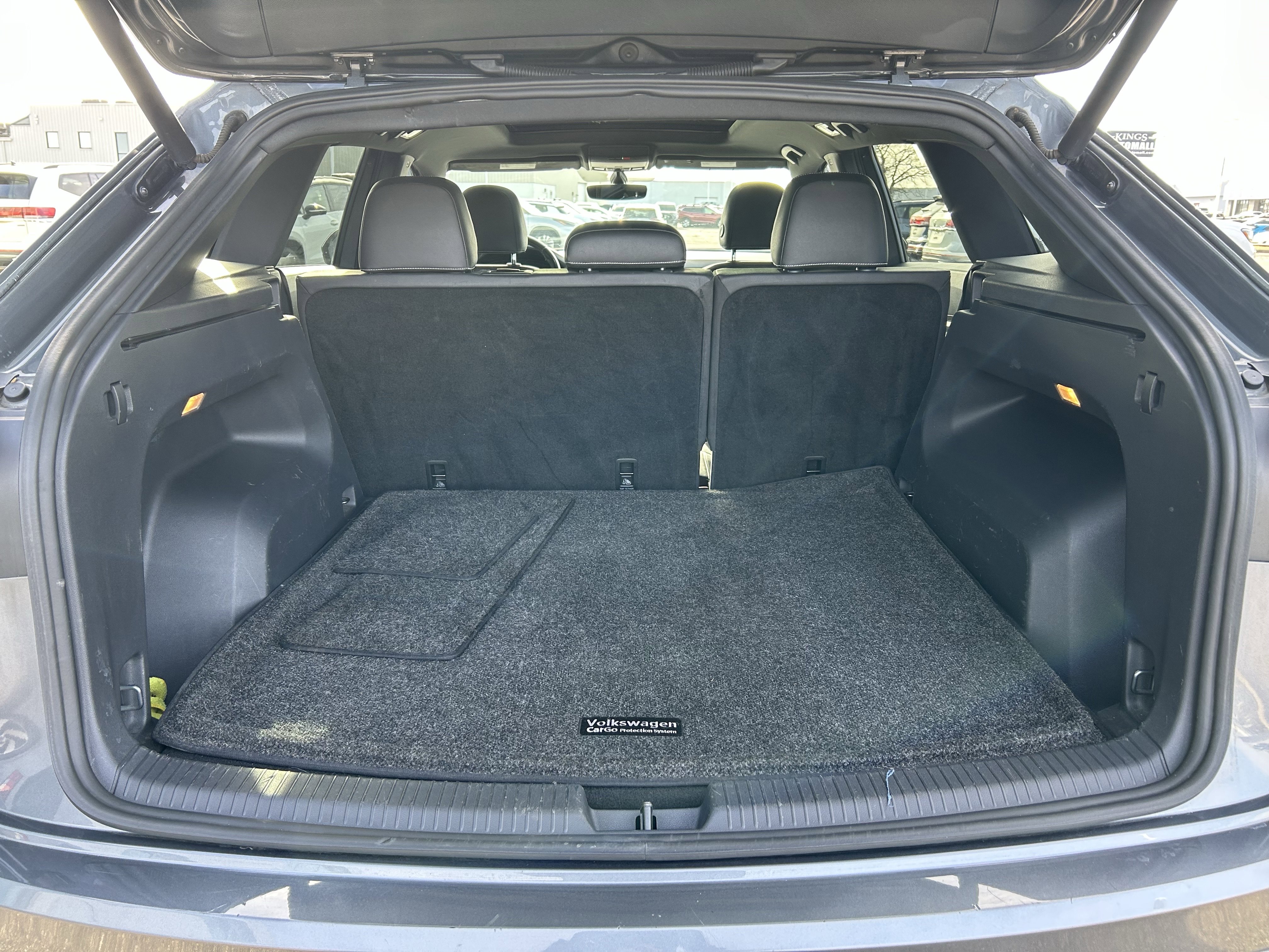 Used 2020 Volkswagen Atlas Cross Sport SE w/ Panoramic Sunroof Package AWD/4WD image 26