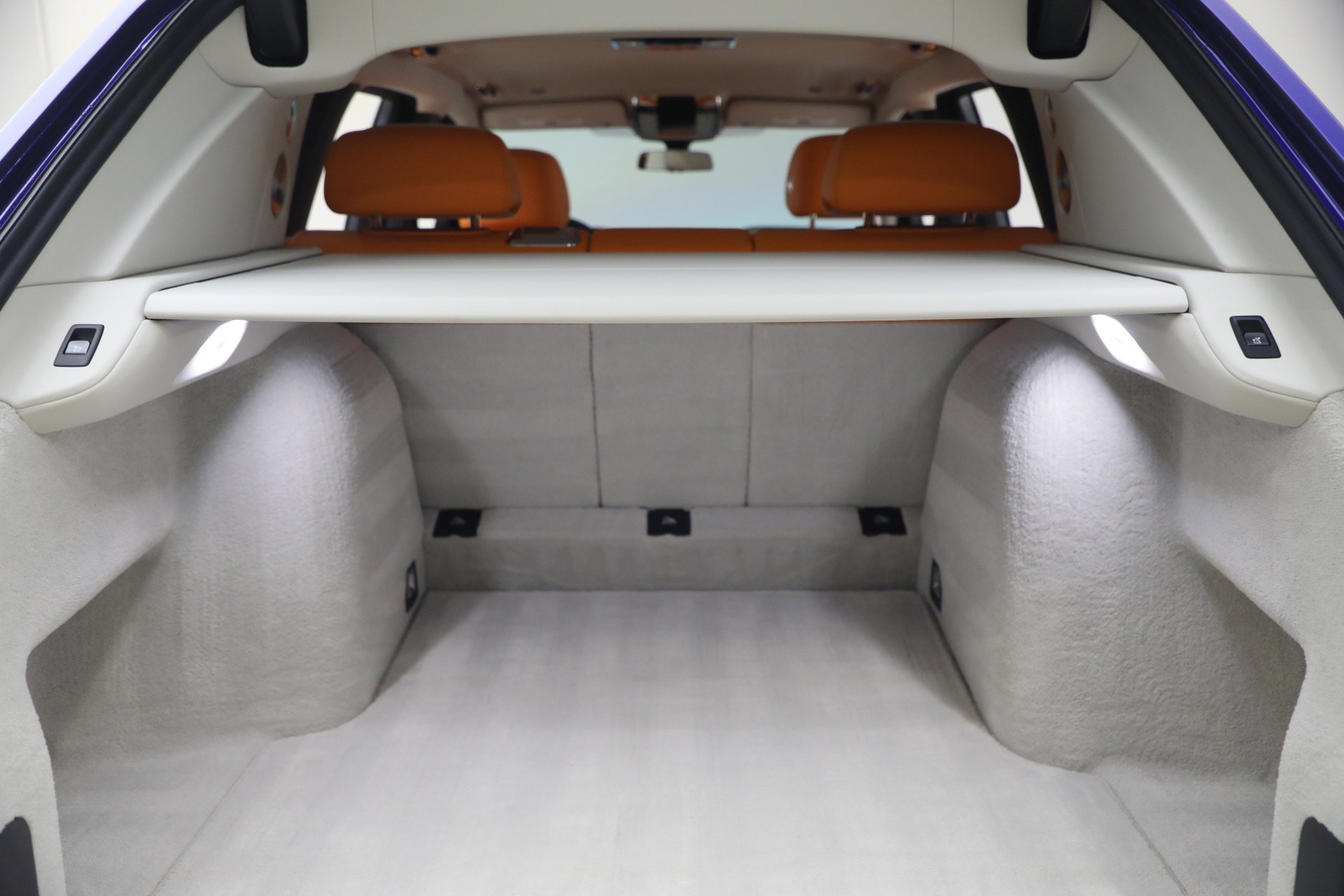 Certified 2023 Rolls-Royce Cullinan Black Badge w/ Driver's Package image 44