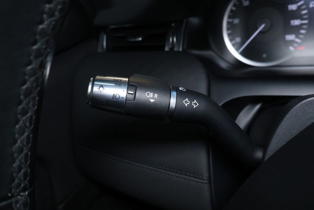 Used 2021 Land Rover Discovery Sport S image 21