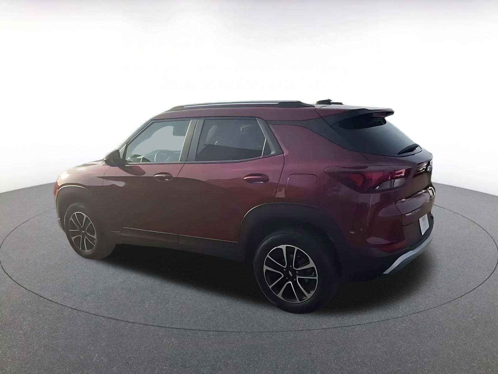 Used 2025 Chevrolet TrailBlazer LT image 9