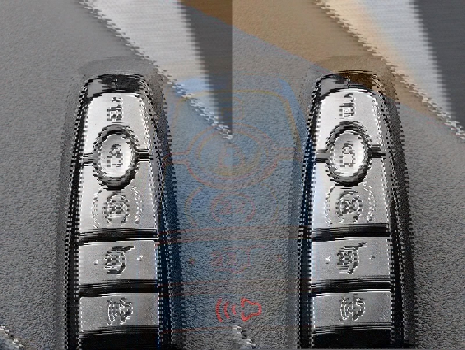 New 2026 Ford Expedition Platinum w/ Stealth Performance Package image 32