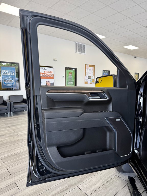 Used 2026 Chevrolet Silverado 1500 RST AWD/4WD image 15