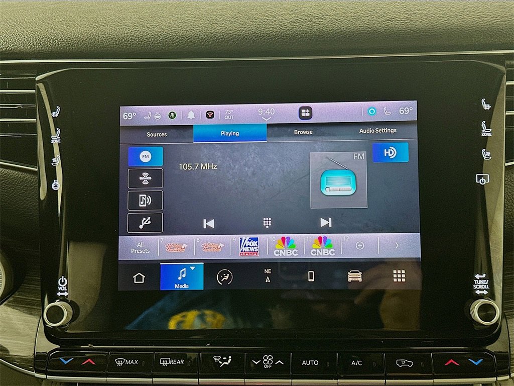 Used 2022 Jeep Wagoneer Series III w/ Premium Group I image 17