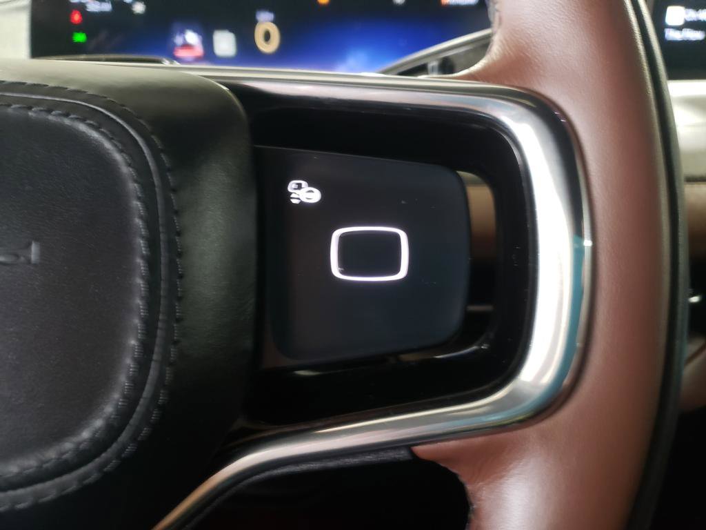 Used 2025 Lincoln Navigator L Reserve image 24