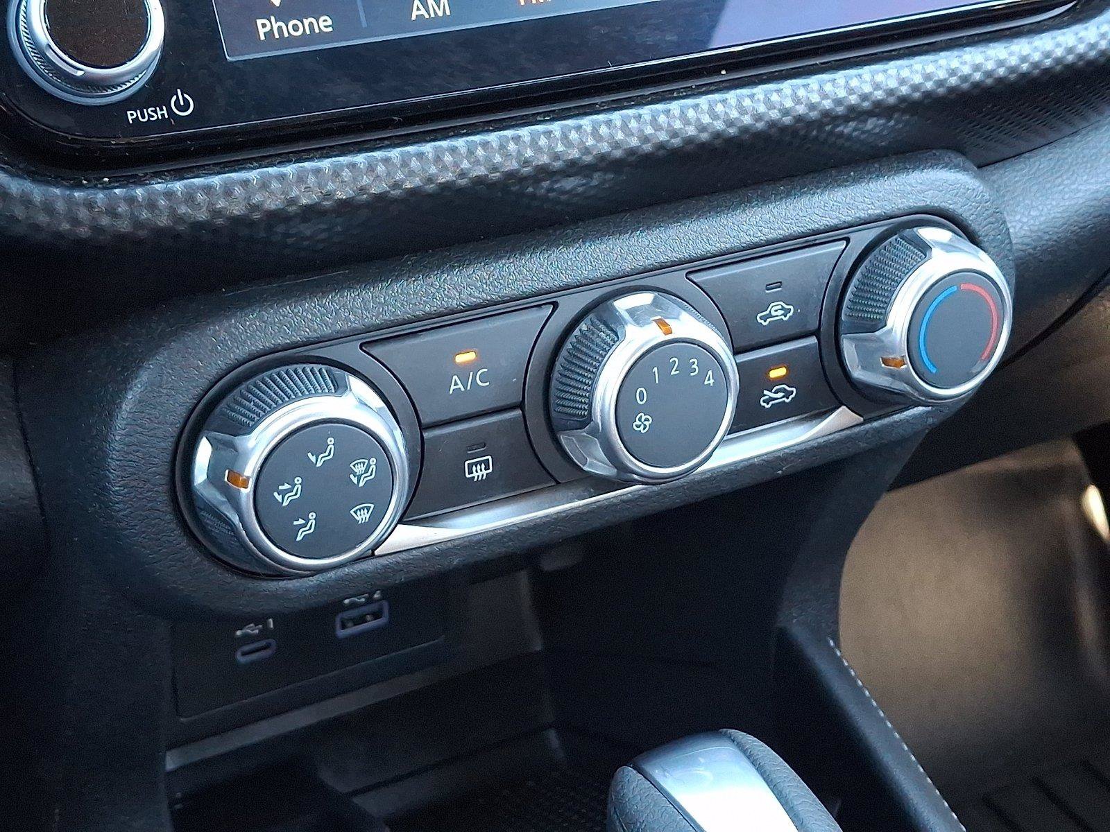 Used 2024 Nissan Kicks SV FWD image 17