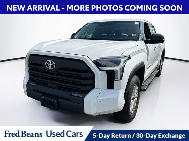 Used 2023 Toyota Tundra SR5 w/ SR5 Premium Package AWD/4WD image 7