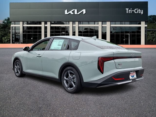 New 2026 Kia K4 FWD image 3