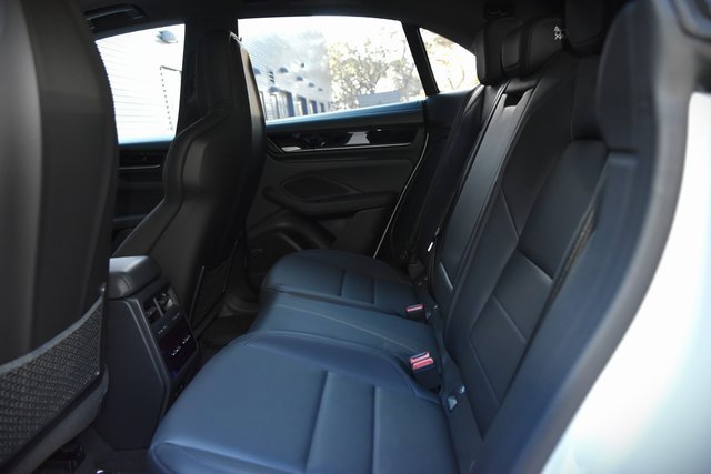 Certified 2025 Porsche Macan 4 Electric image 25